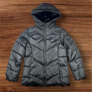 Swiss Tech Kids Black Puffer Jacket. Size Large (10-12)